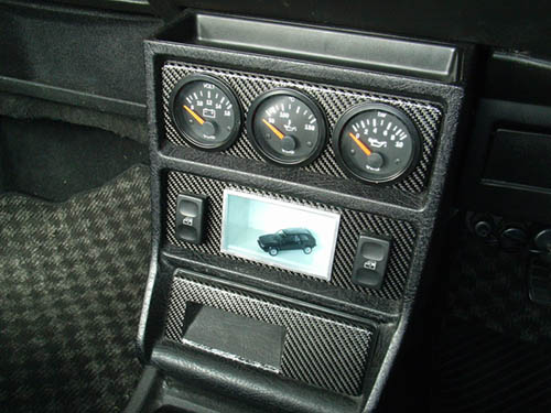 Volkswagen Golf2 - 2DIN Carbon fiber Console