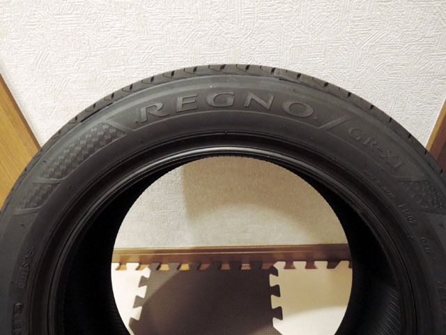 BRIDGESTONE REGNO GR-XI