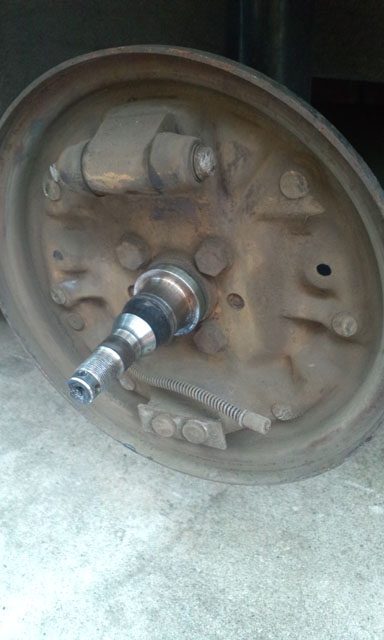 Rear Drums, wheel bearings and Brake shoes for Volkswagen GOLF MK2