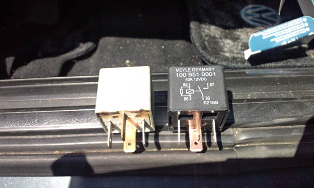 VW GOLF MK2 53 Relay 141951253B