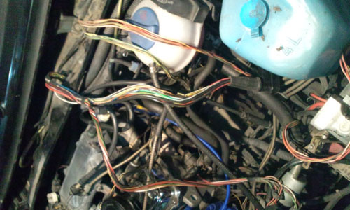 VW GOLF Mk2 Clean up the connector of the ECU and protection of the wiring