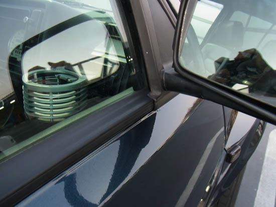 VW Golf Mk2 big door window seals / guides