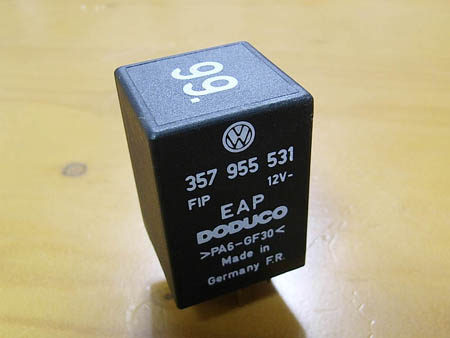 This is VW Golf Mk3 Programmable Intermittent Wiper Relay This is VW Golf Mk3 Programmable Intermittent Wiper Relay