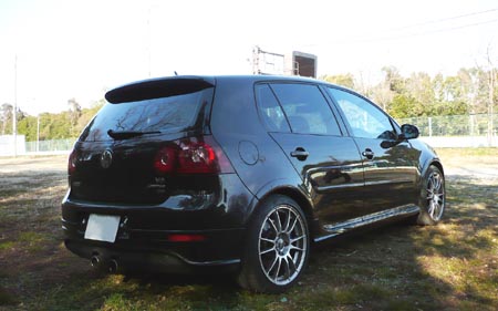 mongomusan's VW Golf Mk V R32