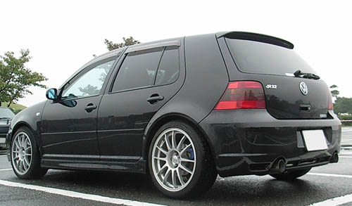 shinashina's VW Golf MkIV R32